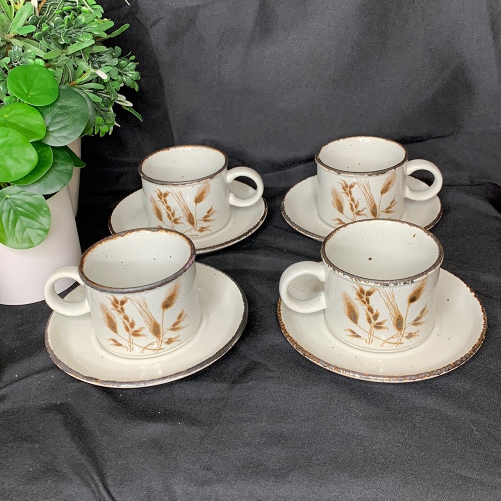 Set of 4 vintage Stonehenge MIDWINTER Wild oats stoneware cup & saucer